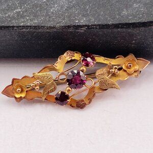 ANTIQUE 9K yellow gold and genuine purply red garnet flower bar brooch Victorian